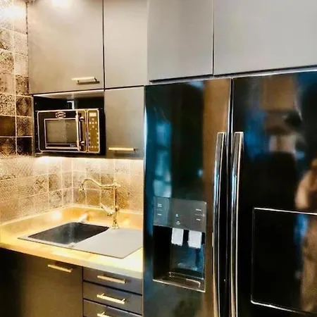 Luxe Spa-hammam Views Centre Pkg Apartment *